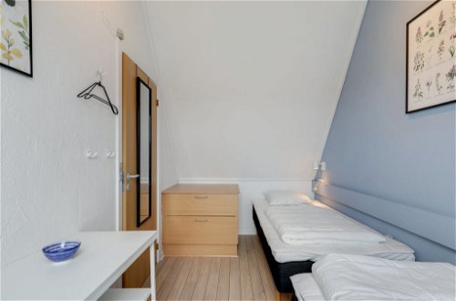 Foto 19 - Apartment mit 2 Schlafzimmern in Allinge mit schwimmbad und terrasse
