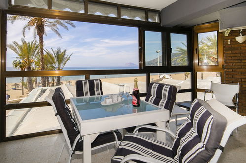 Foto 1 - Apartment mit 1 Schlafzimmer in Calp mit schwimmbad und blick aufs meer