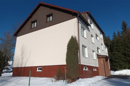 Foto 15 - Appartamento con 3 camere da letto a Harrachov con giardino