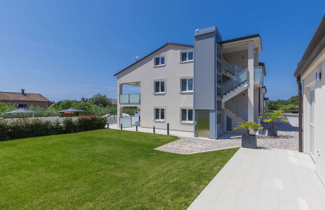 Apartment mit 3 Schlafzimmern in Umag mit schwimmbad und garten - Foto 2