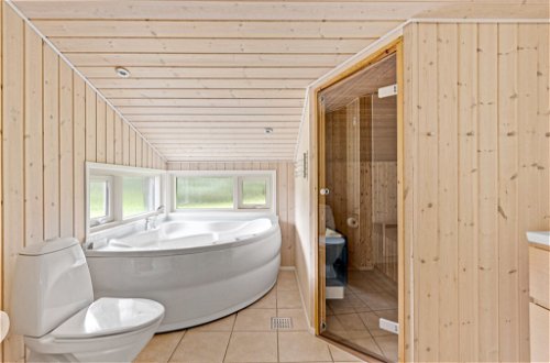 Foto 18 - Casa de 2 quartos em Løkken com terraço e sauna