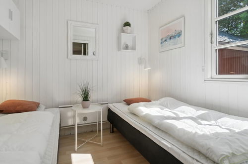 Foto 15 - Casa de 3 quartos em Aakirkeby com terraço