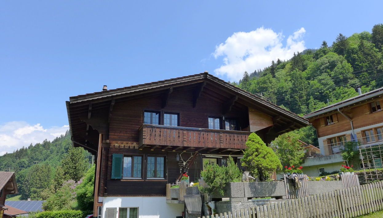 Apartment mit 2 Schlafzimmern in Kandergrund mit garten - Foto 1