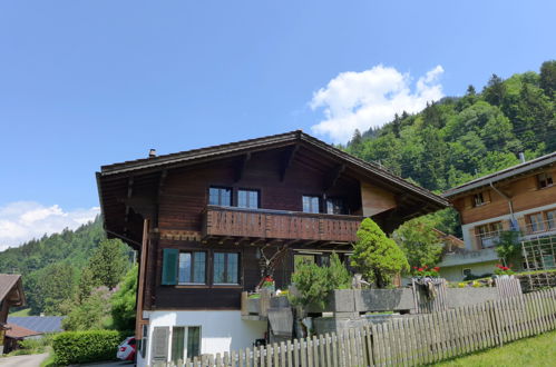 Foto 1 - Apartment mit 2 Schlafzimmern in Kandergrund mit blick auf die berge