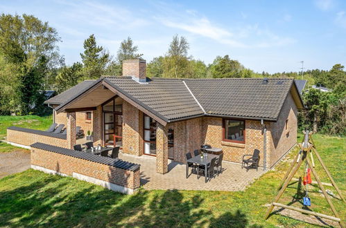 Photo 2 - Maison de 3 chambres à Sæby avec piscine privée et terrasse