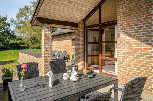 Photo 23 - Maison de 3 chambres à Sæby avec piscine privée et terrasse