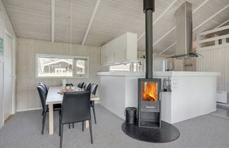 Photo 2 - 3 bedroom House in Harrerenden with private pool and terrace