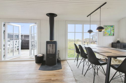 Foto 4 - Casa con 2 camere da letto a Harrerenden con terrazza