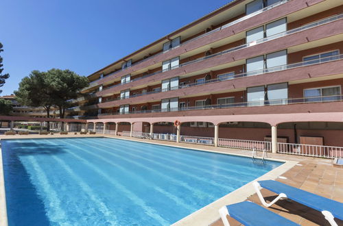 Photo 1 - 1 bedroom Apartment in Torroella de Montgrí with swimming pool