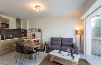 Photo 1 - 2 bedroom Apartment in Saint-Malo with swimming pool and garden