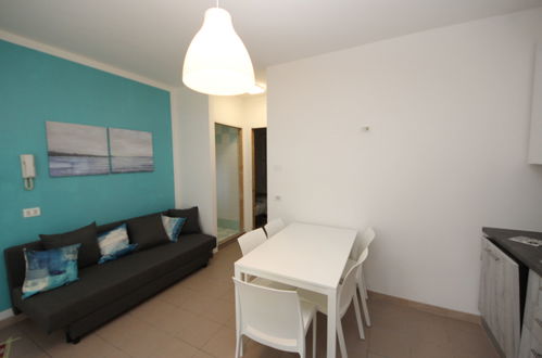 Photo 4 - 2 bedroom Apartment in Rosolina with terrace