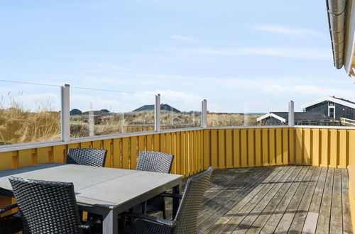 Foto 9 - Casa con 2 camere da letto a Harrerenden con terrazza