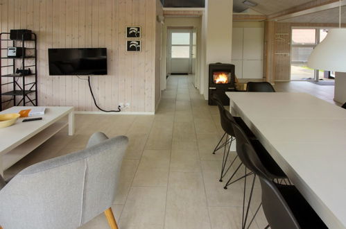 Photo 11 - Maison de 4 chambres à Harrerenden avec terrasse et sauna