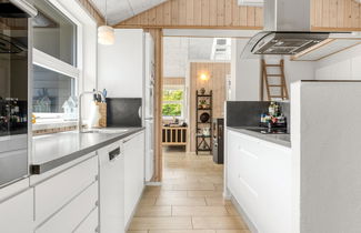 Foto 2 - Casa de 4 quartos em Harrerenden com terraço e sauna