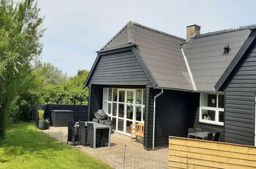 Photo 3 - Maison de 4 chambres à Harrerenden avec terrasse et sauna