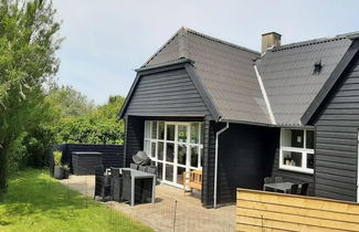 Photo 3 - Maison de 4 chambres à Harrerenden avec terrasse et sauna