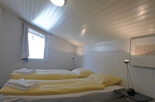 Foto 18 - Apartment mit 2 Schlafzimmern in Lauterbrunnen mit sauna und blick auf die berge