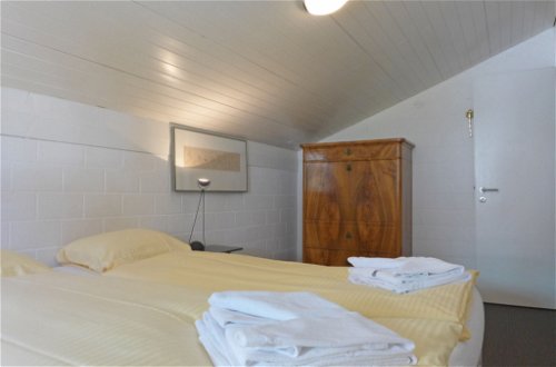 Foto 6 - Appartamento con 2 camere da letto a Lauterbrunnen con sauna e vista sulle montagne