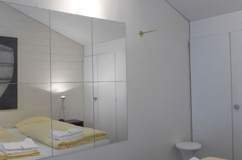 Foto 20 - Appartamento con 2 camere da letto a Lauterbrunnen con sauna e vista sulle montagne