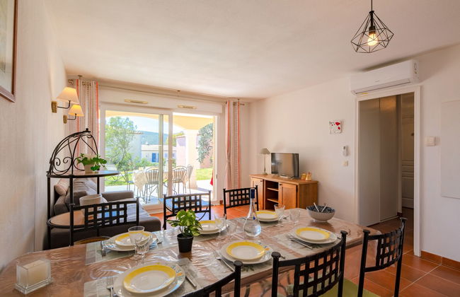 Apartment mit 4 Schlafzimmern in Sainte-Maxime mit schwimmbad und garten - Foto 8