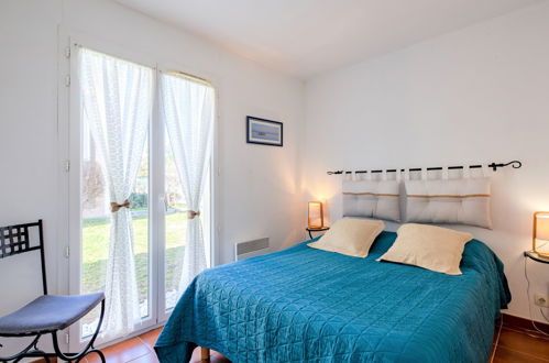 Foto 11 - Appartamento con 3 camere da letto a Sainte-Maxime con piscina e vista mare