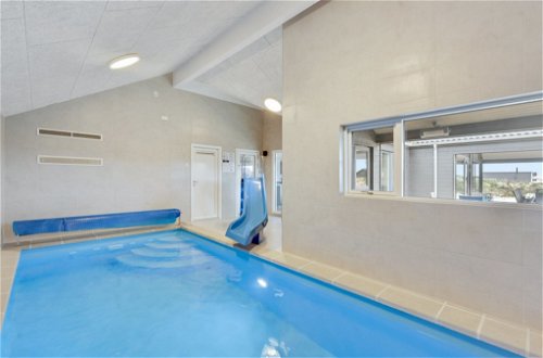 Foto 29 - Casa de 7 quartos em Hvide Sande com piscina privada e terraço