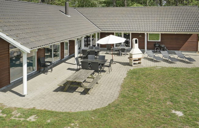 Casa de 6 quartos em Rødby com piscina privada e terraço - Foto 1