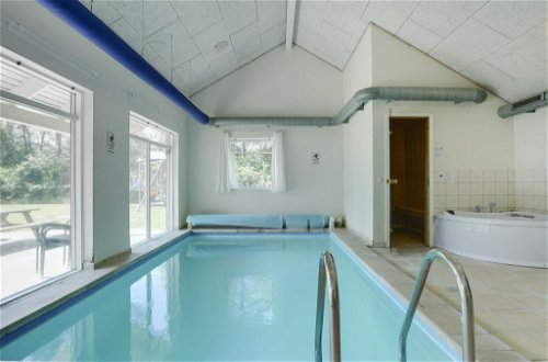 Photo 3 - Maison de 6 chambres à Rødby avec piscine privée et terrasse