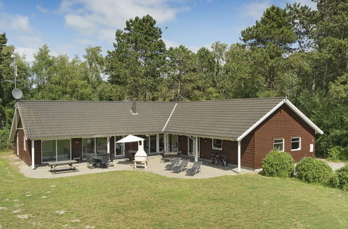 Photo 2 - Maison de 6 chambres à Rødby avec piscine privée et terrasse