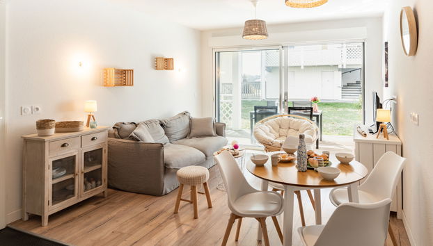 Apartment mit 2 Schlafzimmern in Mimizan mit schwimmbad und terrasse - Foto 2