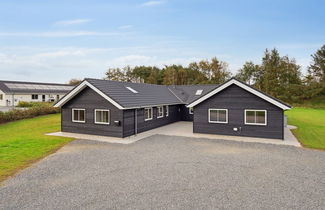Photo 3 - Maison de 7 chambres à Spøttrup avec piscine privée et terrasse