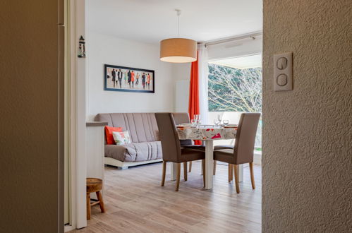 Foto 11 - Appartamento con 1 camera da letto a Trouville-sur-Mer con terrazza e vista mare