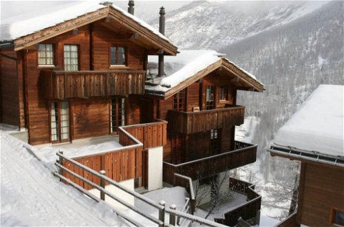 Photo 1 - 3 bedroom Apartment in Saas-Fee with hot tub