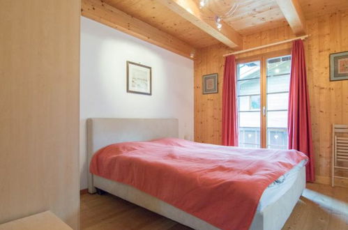 Photo 9 - 3 bedroom Apartment in Saas-Fee with hot tub