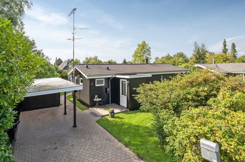 Photo 4 - Maison de 4 chambres à Væggerløse avec piscine privée et terrasse