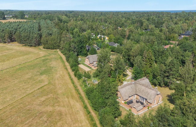 6 bedroom House in Væggerløse with private pool and terrace - Photo 21