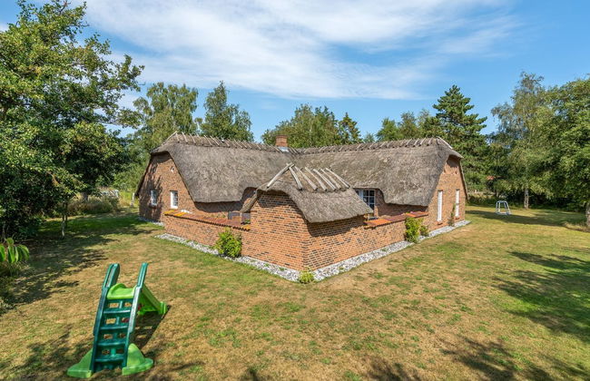 6 bedroom House in Væggerløse with private pool and terrace - Photo 19