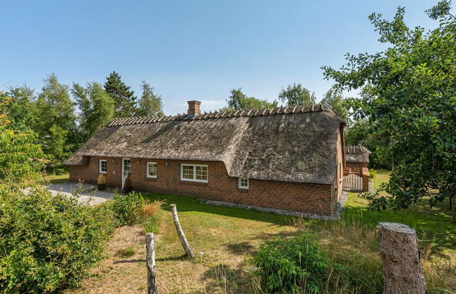 6 bedroom House in Væggerløse with private pool and terrace - Photo 20