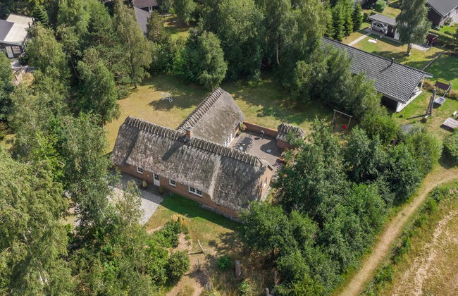 6 bedroom House in Væggerløse with private pool and terrace - Photo 30