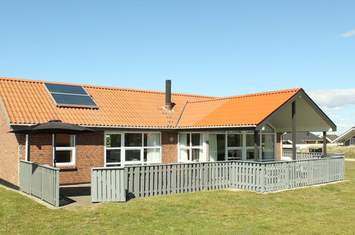 Photo 1 - Maison de 4 chambres à Hvide Sande avec terrasse et sauna