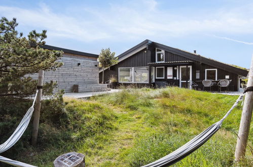 Foto 28 - Casa de 4 quartos em Blokhus com piscina privada e terraço