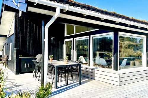 Foto 3 - Casa de 4 quartos em Blokhus com piscina privada e terraço