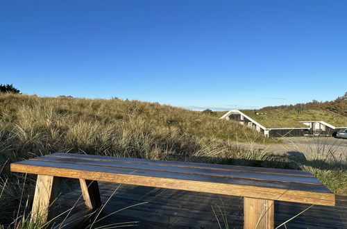 Foto 32 - Casa de 4 quartos em Blokhus com piscina privada e terraço
