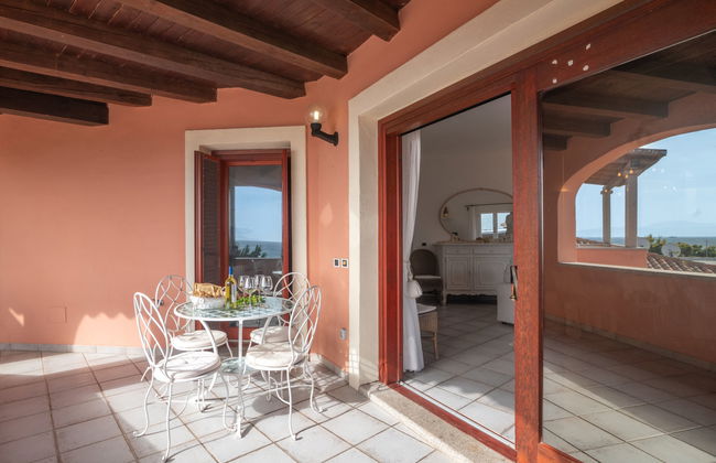 Apartamento de 2 quartos em Golfo Aranci com piscina e jardim - Foto 1