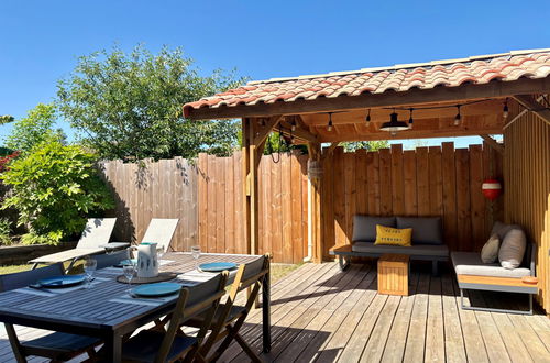 Foto 19 - Haus mit 2 Schlafzimmern in La Teste-de-Buch mit privater pool und garten