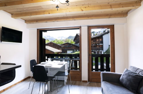 Foto 6 - Apartamento de 1 quarto em Saint-Gervais-les-Bains com piscina e vista para a montanha