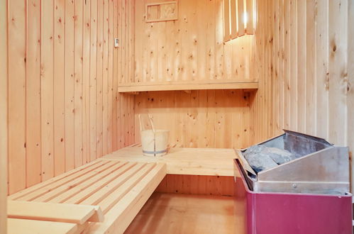 Photo 7 - Maison de 4 chambres à Vejers Strand avec terrasse et sauna
