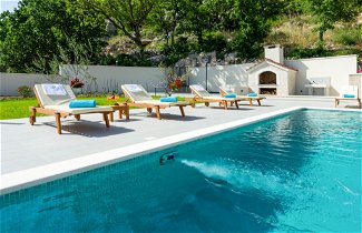Photo 2 - Maison de 3 chambres à Split avec piscine privée et vues à la mer