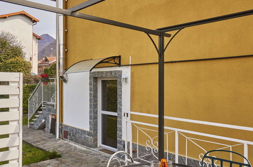 Photo 17 - 1 bedroom Apartment in Laveno Mombello with garden and terrace