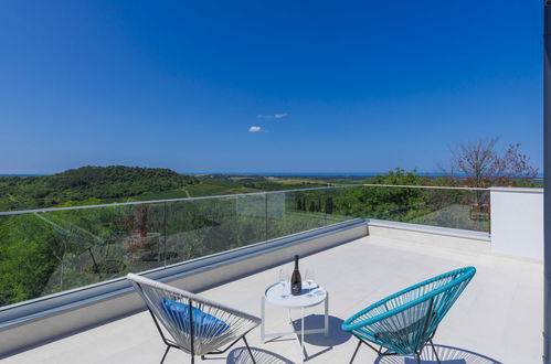 Photo 5 - Maison de 3 chambres à Buje avec piscine privée et jardin